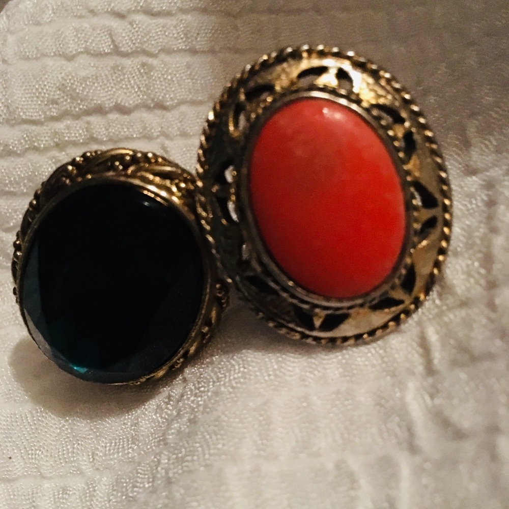 2 Rings - Picture 2 of 4
